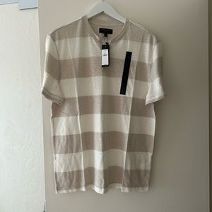 Banana Republic linen blend V neck Tshirt